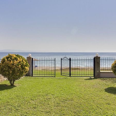 Villa Nefeli Akti Salonikiou B Ayios Nikolaos Bagian luar foto