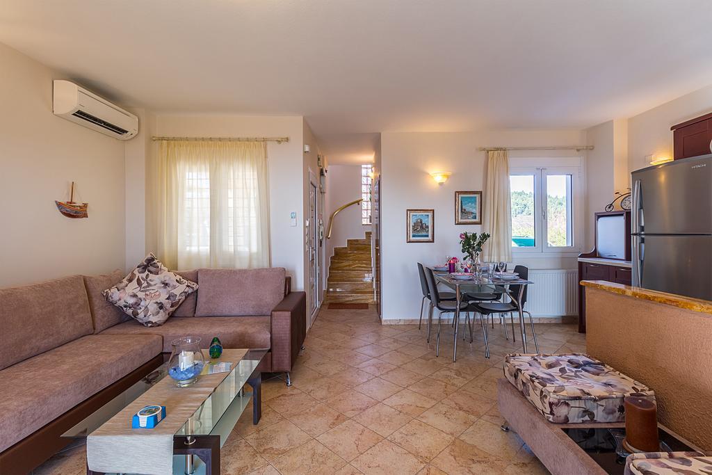 Villa Nefeli Akti Salonikiou B Ayios Nikolaos Bagian luar foto
